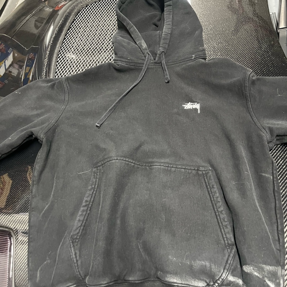stussy hoodie size large fits a little smaller